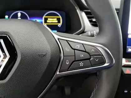 Photo 31 Renault Captur  E-Tech full hybrid 145 ch