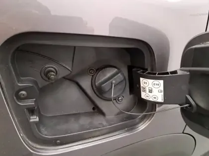 Photo 20 Renault Captur  E-Tech full hybrid 145 ch