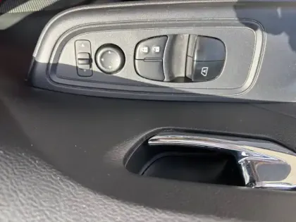 Photo 26 Nissan Micra  IG-T 92