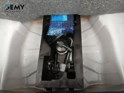 Photo 21 Peugeot 108 Gén. I Ph1 NG Top! Collection 5