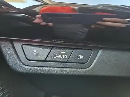 Photo 16 BMW X1 i xDrive30