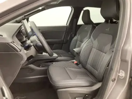 Photo 11 Renault Symbioz  E-Tech full hybrid 145