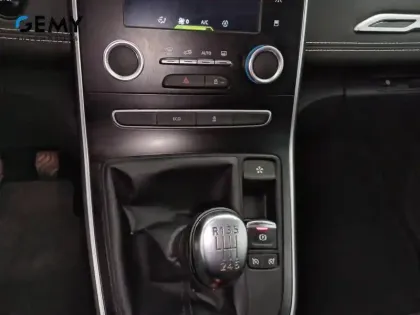Photo 43 Renault Scenic  TCe 130 Energy