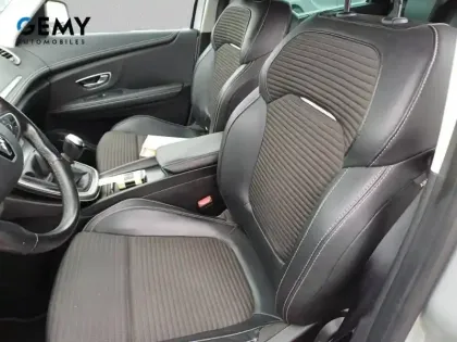 Photo 8 Renault Scenic  TCe 130 Energy