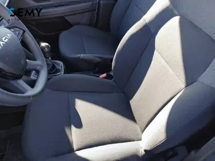 Photo 8 Dacia Sandero  SCe 65