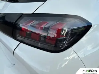 Photo 27 Peugeot 208  Electrique 50 kWh 136ch