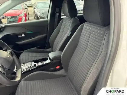 Photo 11 Peugeot 208  Electrique 50 kWh 136ch