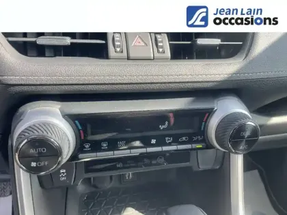 Photo 13 Toyota Rav4  Hybride 218 ch 2WD