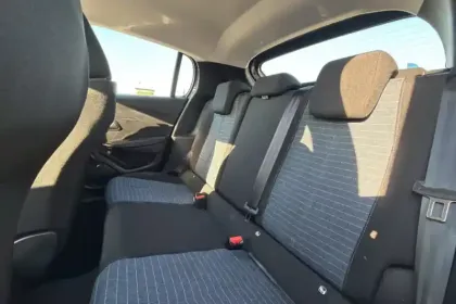 Photo 34 Peugeot 208  PureTech 75 S&S BVM5
