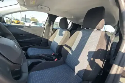 Photo 8 Peugeot 208  PureTech 75 S&S BVM5