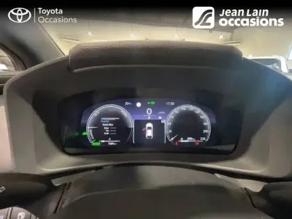 Photo 18 Toyota C-HR  Hybride 140