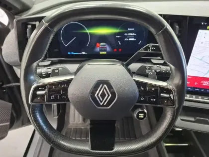 Photo 33 Renault Megane  E-Tech EV60 220 ch super charge