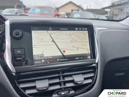 Photo 40 Peugeot 2008  PureTech 110ch S&S EAT6