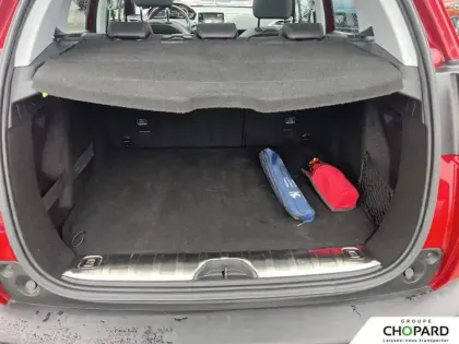 Photo 33 Peugeot 2008  PureTech 110ch S&S EAT6