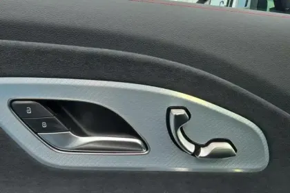 Photo 157 Mercedes CLA  220 8F-eDCT 4MATIC