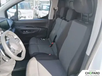 Photo 36 Peugeot Partner  FOURGON STANDARD 650 KG BLUEHDI 130 S&S EAT8