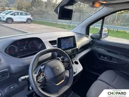 Photo 38 Peugeot Partner  FOURGON STANDARD 650 KG BLUEHDI 130 S&S EAT8