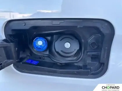 Photo 60 Peugeot Partner  FOURGON STANDARD 650 KG BLUEHDI 130 S&S EAT8