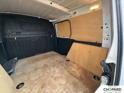 Photo 53 Peugeot Partner  FOURGON STANDARD 650 KG BLUEHDI 130 S&S EAT8