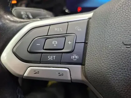 Photo 39 Volkswagen Golf  1.5 eTSI OPF 150 DSG7