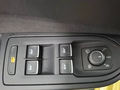 Photo 34 Volkswagen Golf  1.5 eTSI OPF 150 DSG7