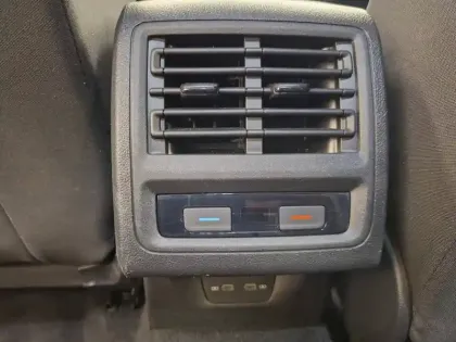 Photo 30 Volkswagen Golf  1.5 eTSI OPF 150 DSG7