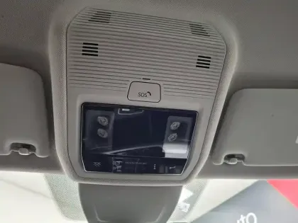 Photo 46 Volkswagen Golf  1.5 eTSI OPF 150 DSG7