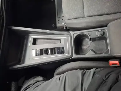 Photo 47 Volkswagen Golf  1.5 eTSI OPF 150 DSG7