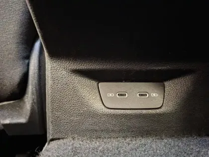 Photo 31 Volkswagen Golf  1.5 eTSI OPF 150 DSG7