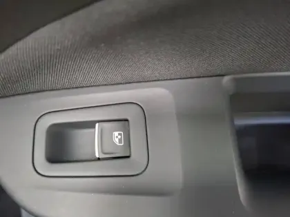 Photo 15 Volkswagen Golf  1.5 eTSI OPF 150 DSG7