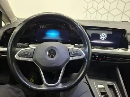 Photo 40 Volkswagen Golf  1.5 eTSI OPF 150 DSG7