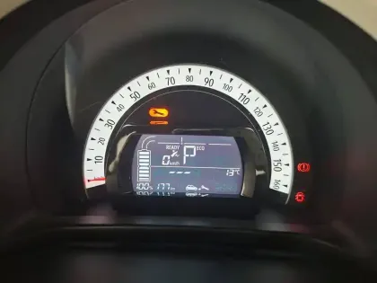 Photo 34 Renault Twingo  III Achat Intégral - 21