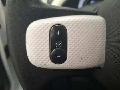 Photo 32 Renault Twingo  III Achat Intégral - 21