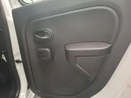 Photo 19 Renault Twingo  III Achat Intégral - 21