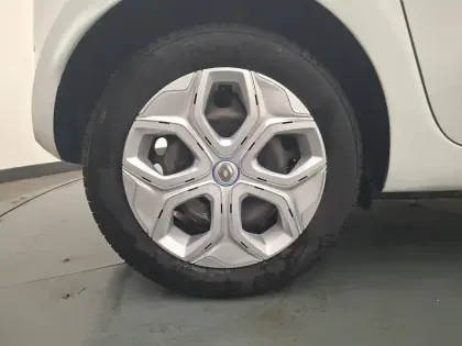 Photo 14 Renault Twingo  III Achat Intégral - 21