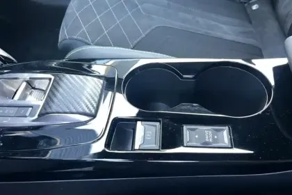 Photo 22 Peugeot 208  PureTech 100 S&S EAT8