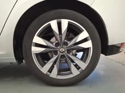 Photo 17 Renault Megane Mégane IV Berline Blue dCi 115 EDC