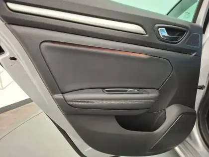 Photo 21 Renault Megane Mégane IV Berline Blue dCi 115 EDC