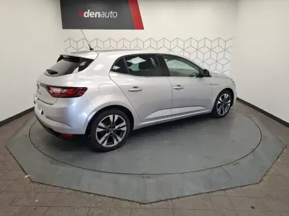 Photo 10 Renault Megane Mégane IV Berline Blue dCi 115 EDC