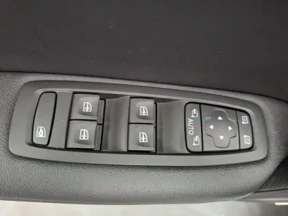 Photo 29 Renault Megane Mégane IV Berline Blue dCi 115 EDC