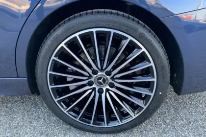 Photo 12 Mercedes Classe C  300 e 9G-Tronic e-Hybrid EQ