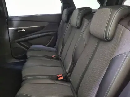 Photo 11 Peugeot 5008  PureTech 130ch S&S EAT8