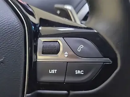 Photo 28 Peugeot 5008  PureTech 130ch S&S EAT8