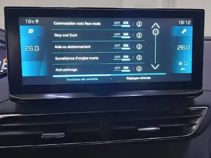 Photo 20 Peugeot 5008  PureTech 130ch S&S EAT8