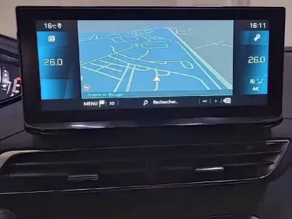 Photo 18 Peugeot 5008  PureTech 130ch S&S EAT8