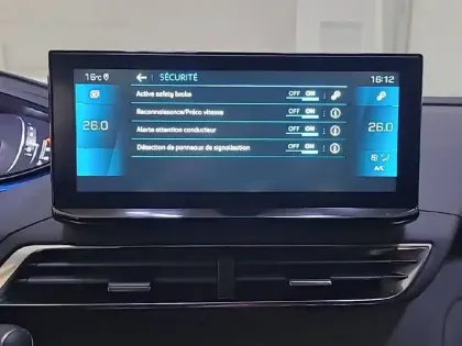 Photo 21 Peugeot 5008  PureTech 130ch S&S EAT8