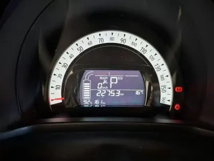 Photo 35 Renault Twingo  III E-Tech