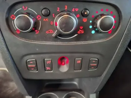 Photo 15 Dacia Sandero  TCe 90