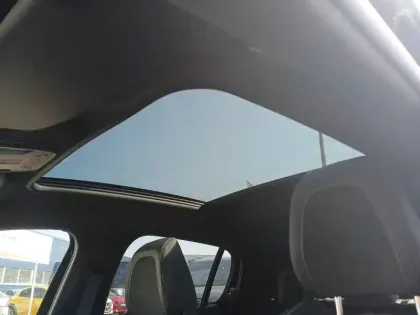 Photo 17 Peugeot 208  Electrique 50 kWh 136ch