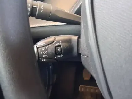 Photo 15 Peugeot 208  PureTech 75 S&S BVM5